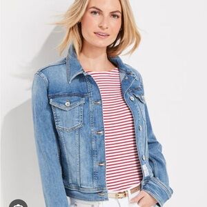 🐳 Vineyard Vines Jean Jacket size small